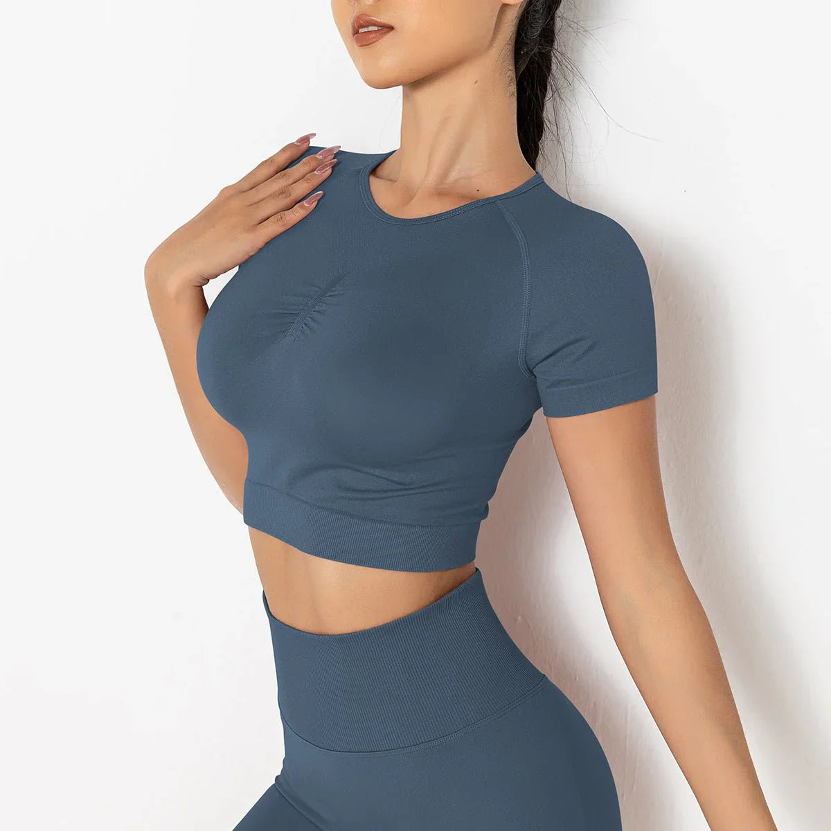 SEAMLESS SPORTS TOP