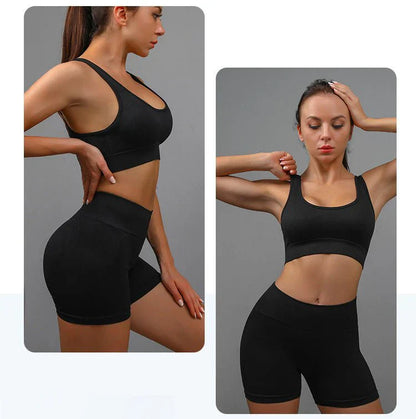 SPORTS BRA & SHORTS SCRUNCH GYM SET